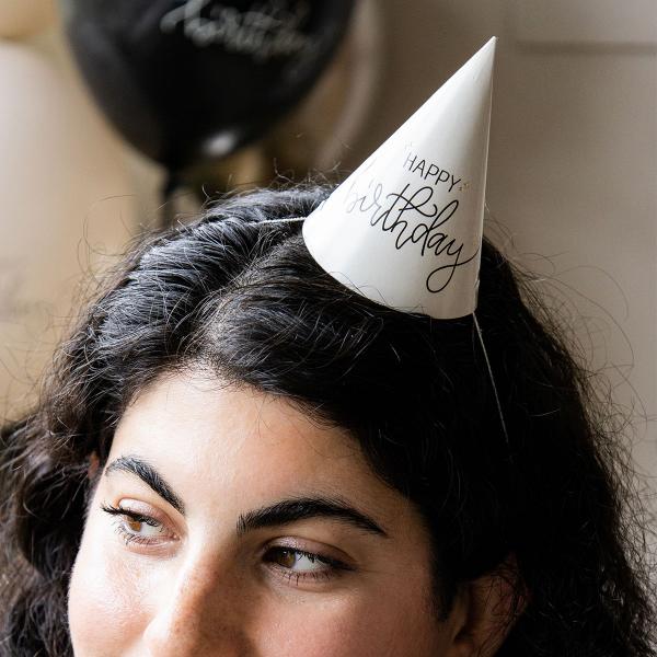 Partyhattar Happy Birthday Svart/Krmvit 6-pack