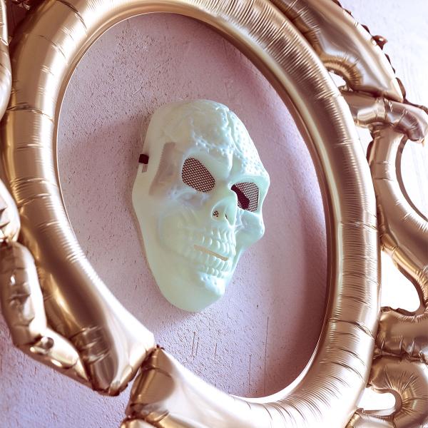 Självlysande Skallmask