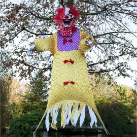 Gigantisk H&auml;ngande Clown Prop 350 cm