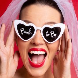 Bride to Be Hj&auml;rtformade Glas&ouml;gon