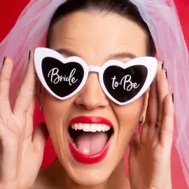 Bride to Be Hj&auml;rtformade Glas&ouml;gon