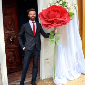Gigantisk Röd Ros