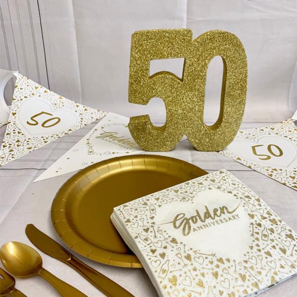 Glittrig 50 Års Dekoration Guld