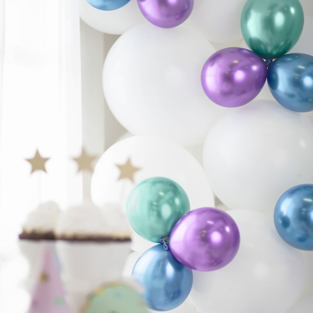 Läs mer om Glansiga Miniballonger Lila 50-pack