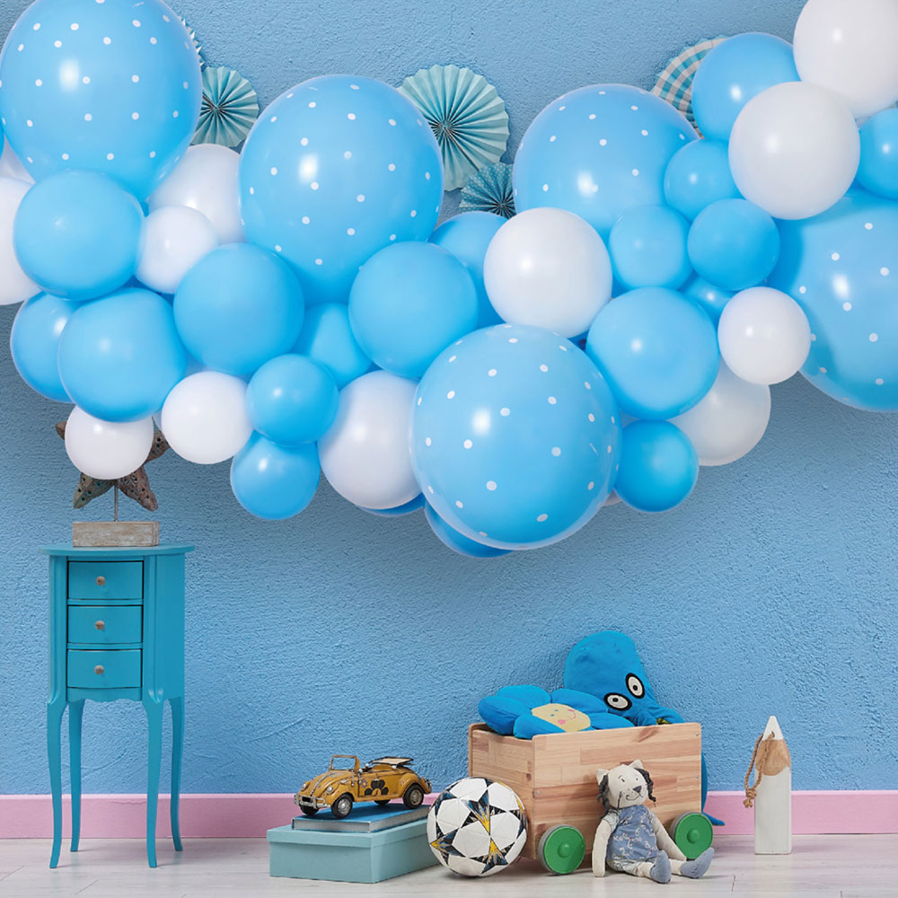 Läs mer om DIY Ballonggirlang Baby Blå